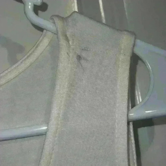 Banana Republic Size Small white Tank Shirt w Pleated Detailing NWT - Picture 9 of 9